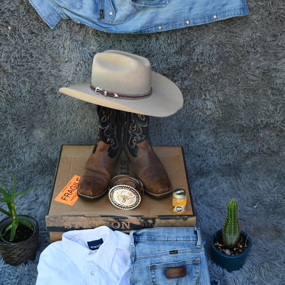 Western Bundle - Picture 3 of 7